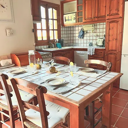 Spacious House, Ideal For Families Casa vacanze *