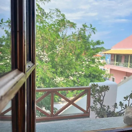 Spacious House, Ideal For Families Casa vacanze Kórfos