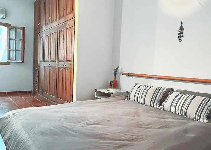 בית נופש Spacious House, Ideal For Families Kórfos