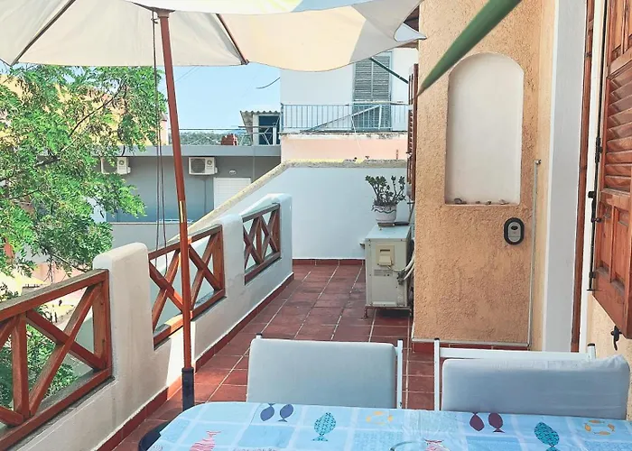 Spacious House, Ideal For Families בית נופש *