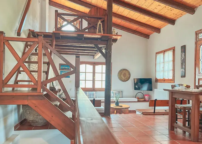 Spacious House, Ideal For Families Kórfos