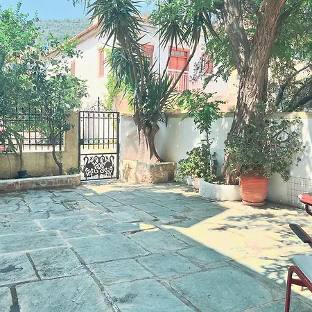 Σπίτι διακοπών Spacious House, Ideal For Families Κόρφος