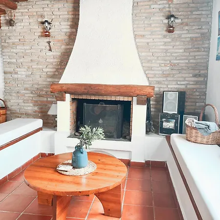 Spacious House, Ideal For Families Κόρφος